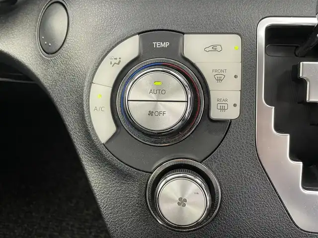 トヨタ シエンタ ハイブリッド G クエロ 富山県 2018(平30)年 6.9万km クールボルドーガラスフレーク 純正ナビ（AM/FM/CD/BT/ワンセグ）/バックカメラ/ドライブレコーダー/ETC/ハーフレザーシート/D/N席シートヒーター/衝突被害軽減システム/レーンキープアシスト/横滑り防止装置/純正フロアマット/社外アルミホイール/オートLEDライト/オートマチックハイビーム/スマートキー/スペアキー/エンジンスターター有