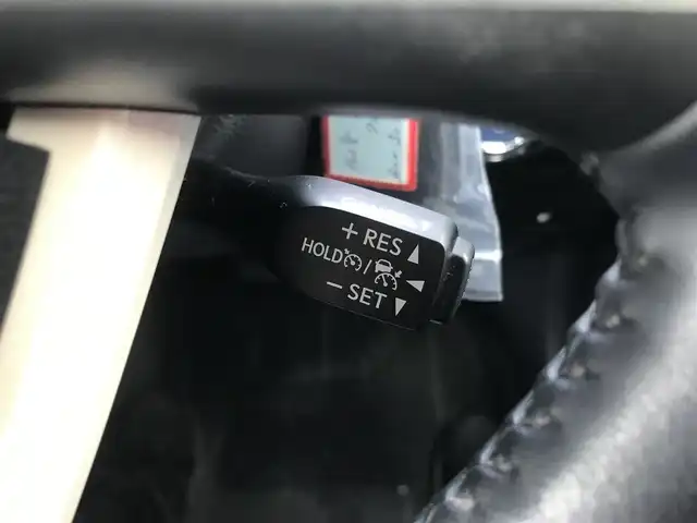 トヨタ プリウス S ツーリングセレクション 栃木県 2016(平28)年 14.5万km アティチュードブラックマイカ 株)IDOMが運営する【じしゃロン小山店】の自社ローン専用車両になります。こちらは現金またはオートローンご利用時の価格です。自社ローンご希望の方は別途その旨お申付け下さい//禁煙車/純正フルセグナビ/（CD/DVD/AM/FMラジオ）/(Bluetooth)/スマートキー/プッシュスタート/バックカメラ/ＥＴＣ２．０/両側パワースライド/フリップダウンモニター/ステアリングリモコン/電動格納ドアミラー/パワーウインドウ/オートライト/防眩ミラー