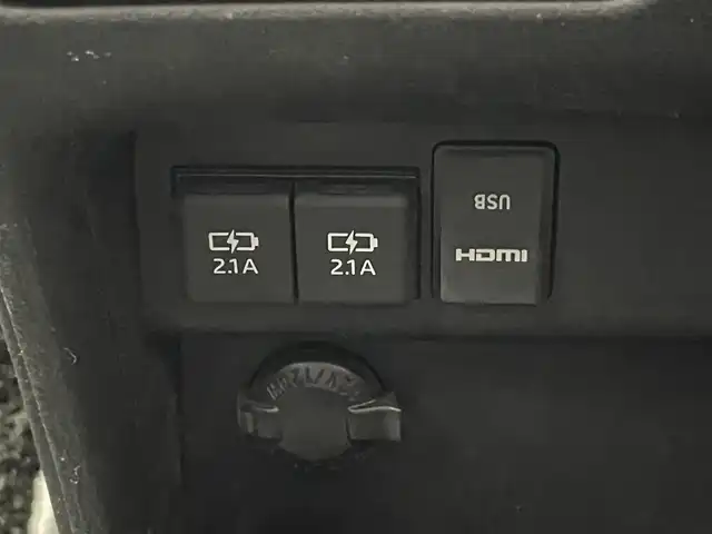 トヨタ ヴォクシー ハイブリッド ZS 煌Ⅲ 愛知県 2020(令2)年 3.8万km イナズマスパーキングブラックガラスフレーク アルパイン９型ナビ　アルパインフリップダウンモニター　シートヒーター　禁煙車　ＨＤＭＩ　両側パワースライドドア　ＥＴＣ　バックカメラ　オートハイビーム　ＬＥＤオートライト　フォグ　コーナーセンサー　衝突軽減　車線逸脱　クルコン　セーフティセンス　　ハーフレザーシート　