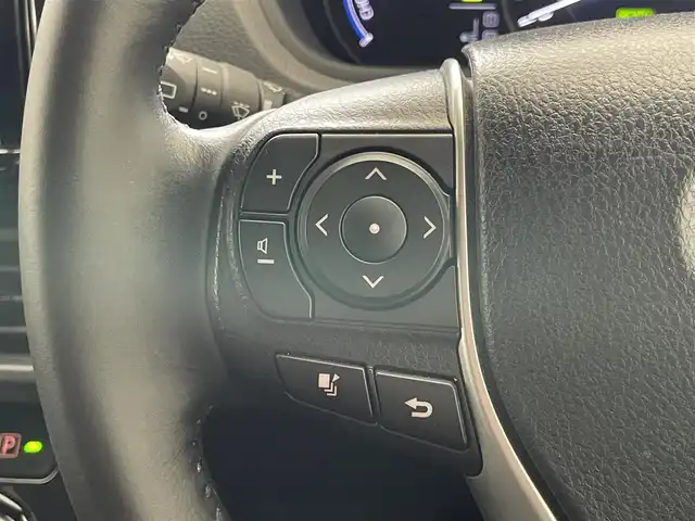 トヨタ ヴォクシー ハイブリッド ZS 煌Ⅲ 愛知県 2020(令2)年 3.8万km イナズマスパーキングブラックガラスフレーク アルパイン９型ナビ　アルパインフリップダウンモニター　シートヒーター　禁煙車　ＨＤＭＩ　両側パワースライドドア　ＥＴＣ　バックカメラ　オートハイビーム　ＬＥＤオートライト　フォグ　コーナーセンサー　衝突軽減　車線逸脱　クルコン　セーフティセンス　　ハーフレザーシート　