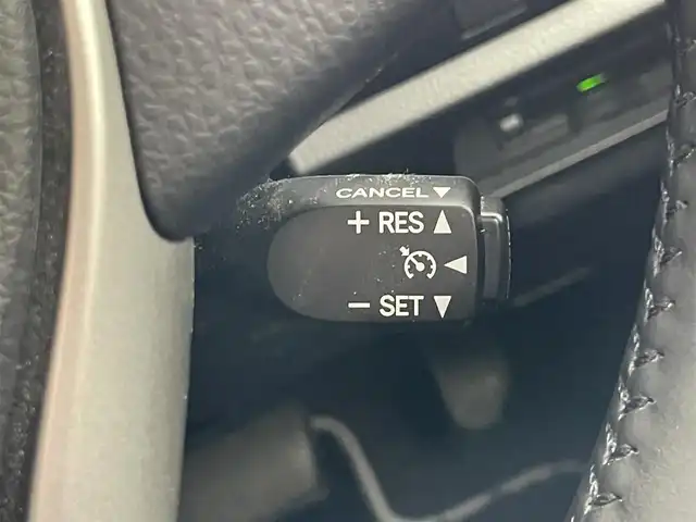 トヨタ ヴォクシー ハイブリッド ZS 煌Ⅲ 愛知県 2020(令2)年 3.8万km イナズマスパーキングブラックガラスフレーク アルパイン９型ナビ　アルパインフリップダウンモニター　シートヒーター　禁煙車　ＨＤＭＩ　両側パワースライドドア　ＥＴＣ　バックカメラ　オートハイビーム　ＬＥＤオートライト　フォグ　コーナーセンサー　衝突軽減　車線逸脱　クルコン　セーフティセンス　　ハーフレザーシート　