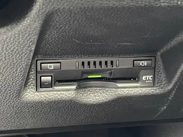 トヨタ ヤリス ハイブリッド X 群馬県 2020(令2)年 5.2万km スーパーホワイトⅡ 7型ディスプレイオーディオ/FM・AM・BT・Miracast/バックカメラ/ビルトインETC/横滑り防止装置/レーンキープアシスト/衝突軽減ブレーキ/アイドリングストップ/スペアキー