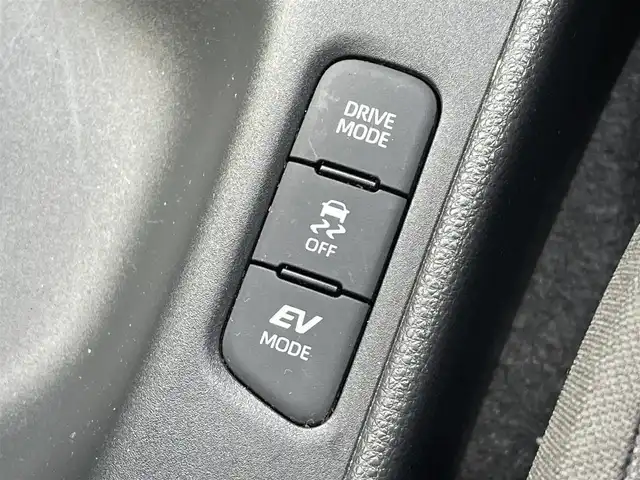 トヨタ ヤリス ハイブリッド X 群馬県 2020(令2)年 5.2万km スーパーホワイトⅡ 7型ディスプレイオーディオ/FM・AM・BT・Miracast/バックカメラ/ビルトインETC/横滑り防止装置/レーンキープアシスト/衝突軽減ブレーキ/アイドリングストップ/スペアキー