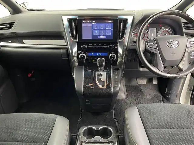 トヨタ ヴェルファイア Z ゴールデンアイズ 千葉県 2020(令2)年 2.1万km ホワイトパールクリスタルシャイン 禁煙車/トヨタセーフティセンス/・プリクラッシュセーフティ/・レーントレーシングアシスト/・ロードサインアシスト/・インテリジェントクリアランスソナー/・アダプティブハイビームシステム/・ブラインドスポットモニター/・リヤクロストラフィックアラート/両側パワースライドドア/パワーバックドア/純正9インチディスプレイオーディオ/バックカメラ/レーダークルーズコントロール/LEDオートライト/ハーフレザーシート/純正18インチアルミホイール/オートエアコン/プッシュスタート/スマートキー