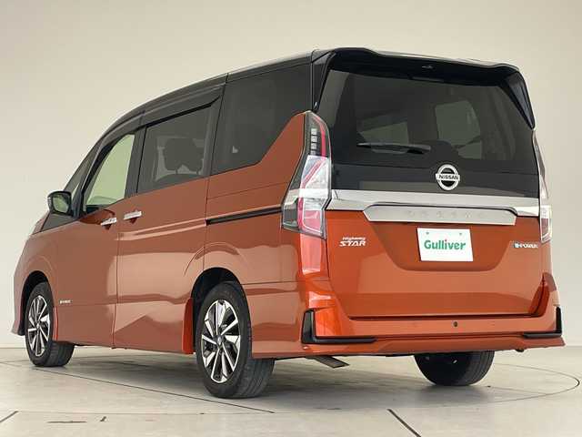 日産 セレナ e－パワー ハイウェイスター V 愛知県 2020(令2)年 4.6万km サンライズオレンジ/ダイヤモンドブラック プロパイロット/純正10型ナビ/フリップダウンモニター/両側パワースライドドア/レーダークルーズコントロール/シートヒーター/純正アルミホイール/ＥＴＣ/LEDヘッドライト/ドライブレコーダー/ステアリングヒーター/ブラインドスポットモニター/衝突軽減システム/フルセグ/CD DVD/Bluetooth/ステアリングスイッチ/スマートキー/プッシュスタート