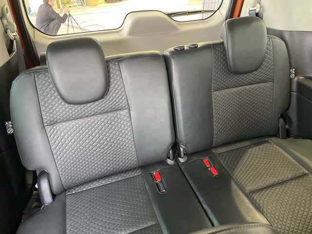 日産 セレナ e－パワー ハイウェイスター V 愛知県 2020(令2)年 4.6万km サンライズオレンジ/ダイヤモンドブラック プロパイロット/純正10型ナビ/フリップダウンモニター/両側パワースライドドア/レーダークルーズコントロール/シートヒーター/純正アルミホイール/ＥＴＣ/LEDヘッドライト/ドライブレコーダー/ステアリングヒーター/ブラインドスポットモニター/衝突軽減システム/フルセグ/CD DVD/Bluetooth/ステアリングスイッチ/スマートキー/プッシュスタート