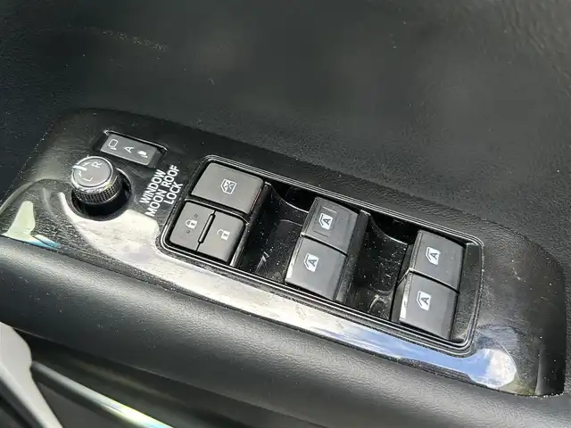 トヨタ アルファード S Cパッケージ 愛媛県 2020(令2)年 3.1万km ホワイトパールクリスタルシャイン JBLプレミアムサウンド/純正9.8インチナビ/Bluetooth・Miracast・フルセグTV/パノラミックビューモニター/後席リアエンターテイメントシステム/ダブルムーンルーフ/デジタルインナーミラー/3眼LEDヘッドライト/ステアリングヒーター/ビルトインETC2.0/前後ドライブレコーダー/レーダー探知機/パワーシート/前席シートヒーター/前席ベンチレーション/プリクラッシュセーフティ/レーントレーシングアラート/パーキングサポートブレーキ/クリアランスソナー/ブラインドスポットモニター/リアクロストラフィックアラート/ロードサインアシスト/アダプティブクルーズコントロール/オートマチックヘッドライト/フォグランプ/オートハイビーム/純正18インチアルミホイール/禁煙車