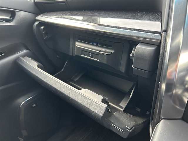 トヨタ アルファード S Cパッケージ 愛媛県 2020(令2)年 3.1万km ホワイトパールクリスタルシャイン JBLプレミアムサウンド/純正9.8インチナビ/Bluetooth・Miracast・フルセグTV/パノラミックビューモニター/後席リアエンターテイメントシステム/ダブルムーンルーフ/デジタルインナーミラー/3眼LEDヘッドライト/ステアリングヒーター/ビルトインETC2.0/前後ドライブレコーダー/レーダー探知機/パワーシート/前席シートヒーター/前席ベンチレーション/プリクラッシュセーフティ/レーントレーシングアラート/パーキングサポートブレーキ/クリアランスソナー/ブラインドスポットモニター/リアクロストラフィックアラート/ロードサインアシスト/アダプティブクルーズコントロール/オートマチックヘッドライト/フォグランプ/オートハイビーム/純正18インチアルミホイール/禁煙車