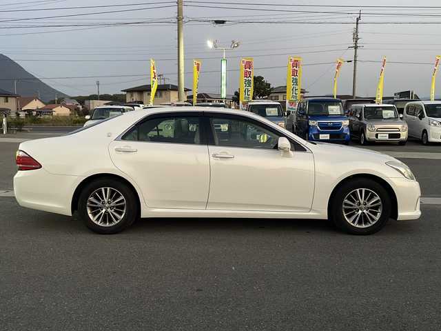 トヨタ クラウン ロイヤル ロイヤルサルーン 香川県 2010(平22)年 6.6万km ホワイトパールクリスタルシャイン 純正HDDナビ（フルセグTV/CD/DVD再生）/バックカメラ/サンルーフ/前方ドライブレコーダー/パワーシート/ビルトインETC/LEDヘッドライト/スペアキー