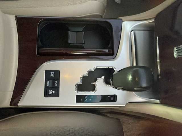 トヨタ クラウン ロイヤル ロイヤルサルーン 香川県 2010(平22)年 6.6万km ホワイトパールクリスタルシャイン 純正HDDナビ（フルセグTV/CD/DVD再生）/バックカメラ/サンルーフ/前方ドライブレコーダー/パワーシート/ビルトインETC/LEDヘッドライト/スペアキー