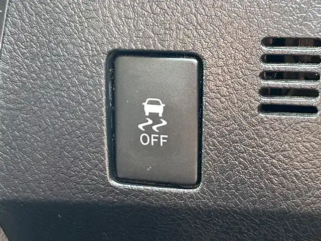 トヨタ オーリスハイブリッド 愛媛県 2016(平28)年 5.6万km レッドマイカメタリック 登録時走行距離：36098Km/トヨタセーフティセンス/純正ナビ/横滑り防止装置/衝突軽減システム/レーンキープアシスト/エンジンスタートボタン/Bカメラ/前ドラレコ/純正ETC/ＡＢS/ハーフレザーシート/LEDヘッドライト/オートライト/スマートキー/純正アルミホイール