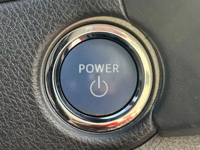 トヨタ オーリスハイブリッド 愛媛県 2016(平28)年 5.6万km レッドマイカメタリック 登録時走行距離：36098Km/トヨタセーフティセンス/純正ナビ/横滑り防止装置/衝突軽減システム/レーンキープアシスト/エンジンスタートボタン/Bカメラ/前ドラレコ/純正ETC/ＡＢS/ハーフレザーシート/LEDヘッドライト/オートライト/スマートキー/純正アルミホイール