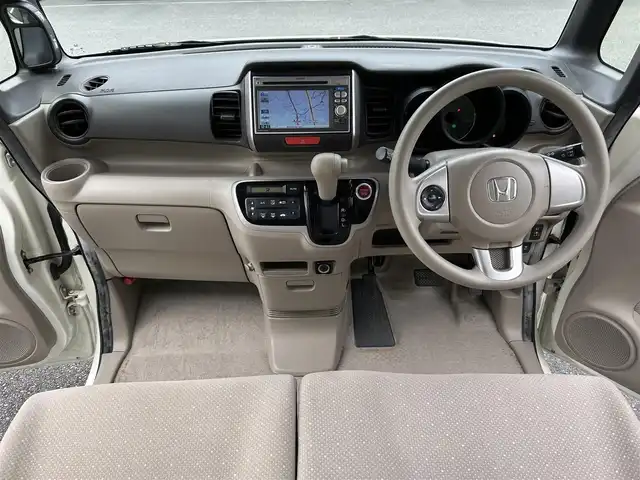 ホンダ Ｎ ＢＯＸ G Lパッケージ 愛媛県 2013(平25)年 6.9万km プレミアムホワイトパール 純正メモリナビ（VXM-128VS）/・CD/・USB入力端子/ワンセグTV/バックカメラ/パワースライドドア/純正14インチAW/純正フロアマット/スマートキー/スペアキー/取扱説明書