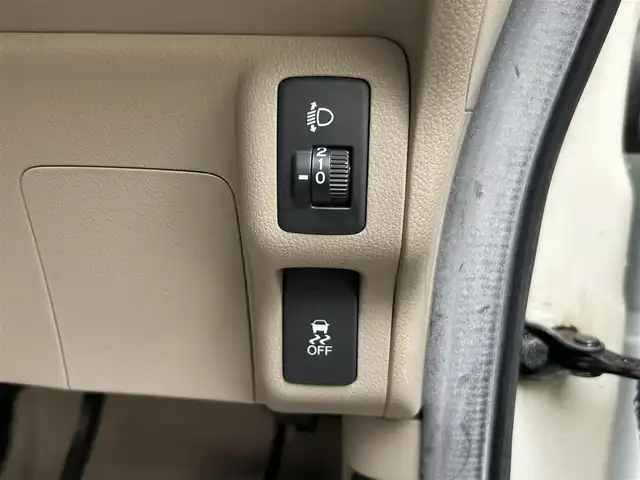 ホンダ Ｎ ＢＯＸ G Lパッケージ 愛媛県 2013(平25)年 6.9万km プレミアムホワイトパール 純正メモリナビ（VXM-128VS）/・CD/・USB入力端子/ワンセグTV/バックカメラ/パワースライドドア/純正14インチAW/純正フロアマット/スマートキー/スペアキー/取扱説明書