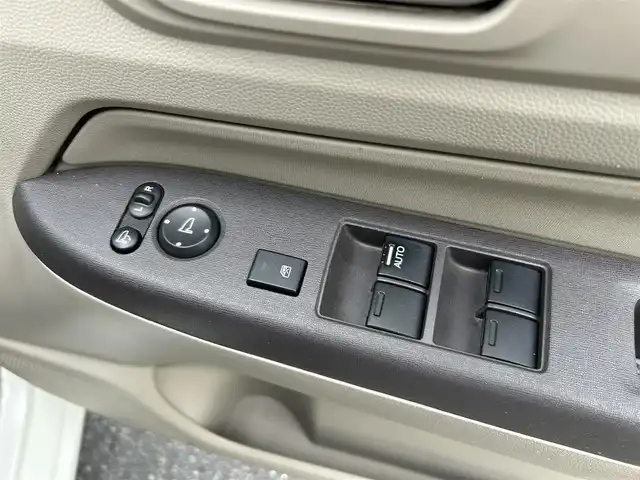 ホンダ Ｎ ＷＧＮ G SSパッケージ 愛媛県 2016(平28)年 4.9万km プレミアムホワイトパールⅡ 純正メモリナビ（VXM-174VFXi）/・Bluetooth/・CD/DVD/フルセグTV/バックカメラ/ビルドインETC/プッシュスタート/純正フロアマット/衝突軽減システム/オートライト/スマートキー/保証書