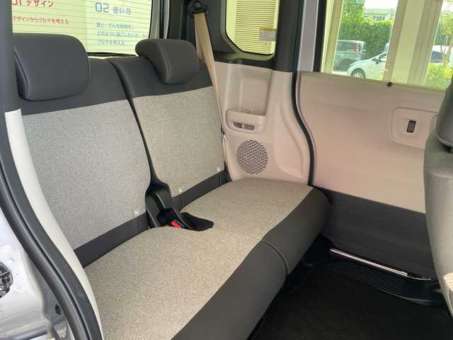 ホンダ Ｎ ＢＯＸ 埼玉県 2024(令6)年 1.9万km ルナシルバーM ホンダセンシング　/純正8インチメモリナビ/　　BT/フルセグ　/バックカメラ　/片側パワースライドドア　/レーダークルーズコントロール　/LEDオートライト　/シートヒーター　/電子パーキング　/ステアリングスイッチ　/純正ETC/禁煙車