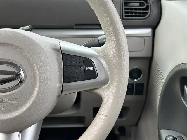 ダイハツ タント X SA Ⅲ 愛媛県 2017(平29)年 5.5万km パールホワイトⅢ 社外ナビ（AVIC-RZ500）/・Bluetooth/・CD.DVD/フルセグTV/ETC/ドライブレコーダー/シートヒーター（D席）/パワースライドドア/社外フロアマット/衝突被害軽減システム/コーナーセンサー/オートライト/オートマチックハイビーム/スマートキー/保証書/取扱説明書