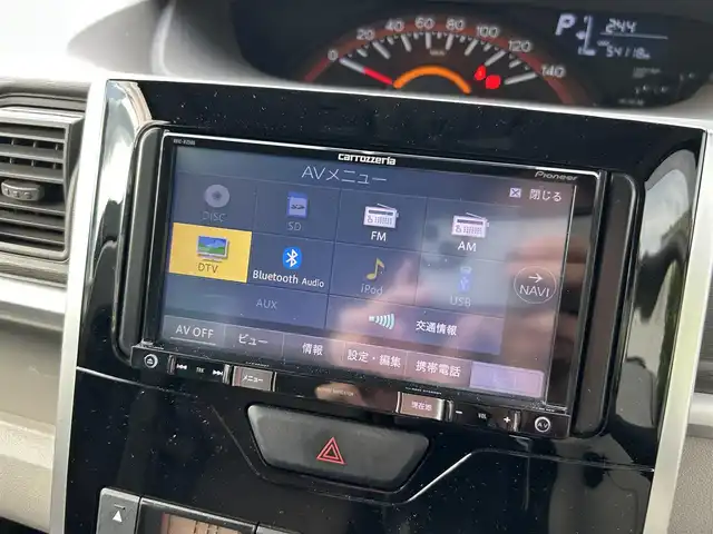 ダイハツ タント X SA Ⅲ 愛媛県 2017(平29)年 5.5万km パールホワイトⅢ 社外ナビ（AVIC-RZ500）/・Bluetooth/・CD.DVD/フルセグTV/ETC/ドライブレコーダー/シートヒーター（D席）/パワースライドドア/社外フロアマット/衝突被害軽減システム/コーナーセンサー/オートライト/オートマチックハイビーム/スマートキー/保証書/取扱説明書