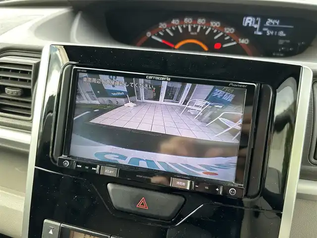 ダイハツ タント X SA Ⅲ 愛媛県 2017(平29)年 5.5万km パールホワイトⅢ 社外ナビ（AVIC-RZ500）/・Bluetooth/・CD.DVD/フルセグTV/ETC/ドライブレコーダー/シートヒーター（D席）/パワースライドドア/社外フロアマット/衝突被害軽減システム/コーナーセンサー/オートライト/オートマチックハイビーム/スマートキー/保証書/取扱説明書