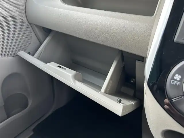 ダイハツ タント X SA Ⅲ 愛媛県 2017(平29)年 5.5万km パールホワイトⅢ 社外ナビ（AVIC-RZ500）/・Bluetooth/・CD.DVD/フルセグTV/ETC/ドライブレコーダー/シートヒーター（D席）/パワースライドドア/社外フロアマット/衝突被害軽減システム/コーナーセンサー/オートライト/オートマチックハイビーム/スマートキー/保証書/取扱説明書