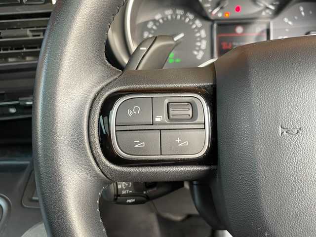 シトロエン ベルランゴ 愛知県 2020(令2)年 5.6万km ライトブルー ガラスルーフ/純正ディスプレイオーディオ/バックカメラ/サイドカメラ/360度カメラ/AppleCarPlay/サンブラインド/アクティブクルーズコントロール/ブラインドスポットアシスト/レーンキープ/ETC/ルーフレール