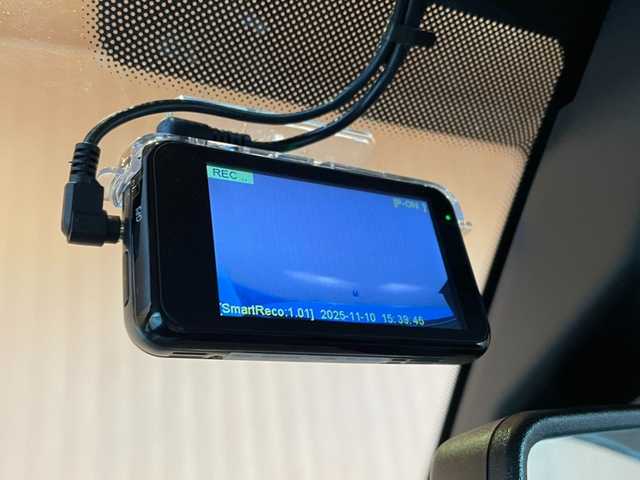 シトロエン ベルランゴ 愛知県 2020(令2)年 5.6万km ライトブルー ガラスルーフ/純正ディスプレイオーディオ/バックカメラ/サイドカメラ/360度カメラ/AppleCarPlay/サンブラインド/アクティブクルーズコントロール/ブラインドスポットアシスト/レーンキープ/ETC/ルーフレール