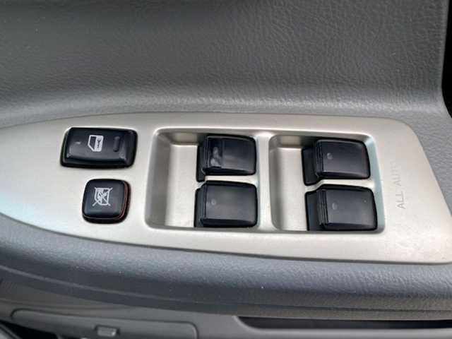 トヨタ ヴォクシー Z 煌 兵庫県 2006(平18)年 9万km ブラック 純正HDDナビ/・AM/FM/・CD/DVD/バックカメラ/前方ドライブレコーダー/両側パワースライドドア/電格ミラー/ETC/純正アルミホイール/ABS