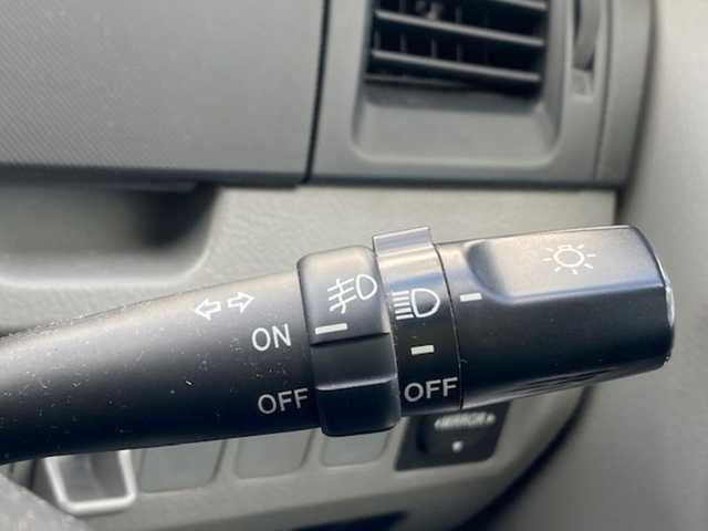 トヨタ ヴォクシー Z 煌 兵庫県 2006(平18)年 9万km ブラック 純正HDDナビ/・AM/FM/・CD/DVD/バックカメラ/前方ドライブレコーダー/両側パワースライドドア/電格ミラー/ETC/純正アルミホイール/ABS