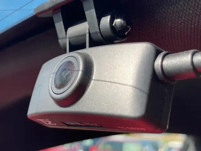 レクサス ＩＳ 300h Fスポーツ 静岡県 2023(令5)年 2.5万km ソニッククロム LEXUS Safety/純正10.3インチナビ/　AM FM CD DVD Bluetooth USB SD/フルセグTV/バックモニター/前後方ドライブレコーダー/レーダークルーズコントロール/LEDオートヘッドランプ/パワーシート(前席)/シートヒーター(前席)/前後方クリアランスソナー/純正19インチアルミホイール/パーキングアシスト/パドルシフト/ワンオーナー/レッドレザーシート/ビルトインETC2.0