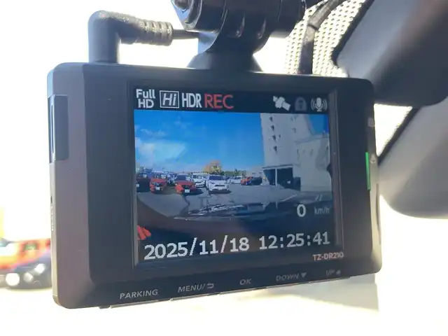 レクサス ＩＳ 300h Fスポーツ 静岡県 2023(令5)年 2.5万km ソニッククロム LEXUS Safety/純正10.3インチナビ/　AM FM CD DVD Bluetooth USB SD/フルセグTV/バックモニター/前後方ドライブレコーダー/レーダークルーズコントロール/LEDオートヘッドランプ/パワーシート(前席)/シートヒーター(前席)/前後方クリアランスソナー/純正19インチアルミホイール/パーキングアシスト/パドルシフト/ワンオーナー/レッドレザーシート/ビルトインETC2.0