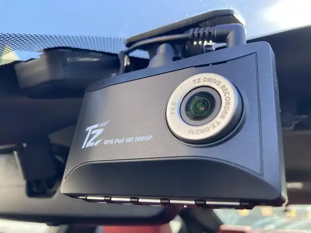 レクサス ＩＳ 300h Fスポーツ 静岡県 2023(令5)年 2.5万km ソニッククロム LEXUS Safety/純正10.3インチナビ/　AM FM CD DVD Bluetooth USB SD/フルセグTV/バックモニター/前後方ドライブレコーダー/レーダークルーズコントロール/LEDオートヘッドランプ/パワーシート(前席)/シートヒーター(前席)/前後方クリアランスソナー/純正19インチアルミホイール/パーキングアシスト/パドルシフト/ワンオーナー/レッドレザーシート/ビルトインETC2.0