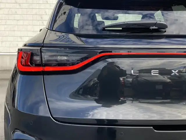 レクサス ＬＢＸ リラックス 静岡県 2024(令6)年 4.5万km ブラックマイカ レクサスセーフティシステム＋/純正9.8インチコネクティッドナビ(G-Link未契約)/　AM FM Bluetooth USB /フルセグTV/ビルトインETC2.0/レーダークルーズコントロール/LEDオートヘッドライト/シートヒーター(前席)/メモリー機能付きパワーシート(運転席)/ステアリングヒーター/パワーバックドア/前後方クリアランスソナー/純正18インチアルミホイール/カラーヘッドアップディスプレイ/パドルシフト/アラウンドビューモニター/レザーシート