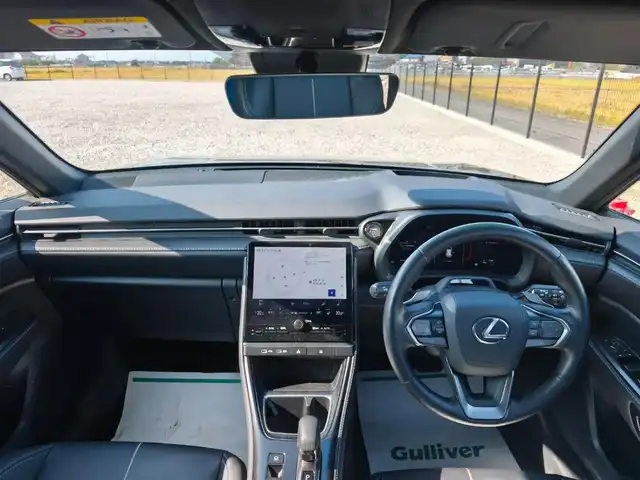 レクサス ＬＢＸ リラックス 静岡県 2024(令6)年 4.5万km ブラックマイカ 〇純正9.8インチディスプレイオーディオ/〇フルセグTV/〇AppleCarPlay/AndroidAuto/〇アドバンストドライブ/〇カラーヘッドアップディスプレイ/〇パノラミックビューモニター/〇ビルトインETC2.0/〇セーフティシステム＋/〇ブラインドスポットモニター/〇パワーバックドア/〇本革シート/〇シートヒーター/〇パワーシート/〇左右独立オートエアコン/〇革巻きステアリングホイール/〇パドルシフト/〇ステアリングヒーター/〇LEDヘッドライト/オートライト/〇純正18インチアルミ/〇スマートキー/〇禁煙車