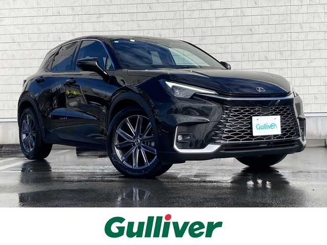 レクサス ＬＢＸ リラックス 静岡県 2024(令6)年 4.5万km ブラックマイカ レクサスセーフティシステム＋/純正9.8インチコネクティッドナビ(G-Link未契約)/　AM FM Bluetooth USB /フルセグTV/ビルトインETC2.0/レーダークルーズコントロール/LEDオートヘッドライト/シートヒーター(前席)/メモリー機能付きパワーシート(運転席)/ステアリングヒーター/パワーバックドア/前後方クリアランスソナー/純正18インチアルミホイール/カラーヘッドアップディスプレイ/パドルシフト/アラウンドビューモニター/レザーシート