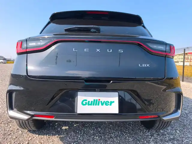 レクサス ＬＢＸ リラックス 静岡県 2024(令6)年 4.5万km ブラックマイカ 〇純正9.8インチディスプレイオーディオ/〇フルセグTV/〇AppleCarPlay/AndroidAuto/〇アドバンストドライブ/〇カラーヘッドアップディスプレイ/〇パノラミックビューモニター/〇ビルトインETC2.0/〇セーフティシステム＋/〇ブラインドスポットモニター/〇パワーバックドア/〇本革シート/〇シートヒーター/〇パワーシート/〇左右独立オートエアコン/〇革巻きステアリングホイール/〇パドルシフト/〇ステアリングヒーター/〇LEDヘッドライト/オートライト/〇純正18インチアルミ/〇スマートキー/〇禁煙車
