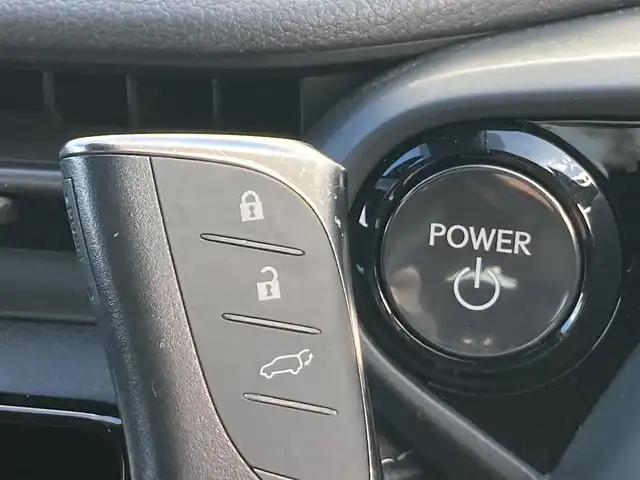 レクサス ＬＢＸ リラックス 静岡県 2024(令6)年 4.5万km ブラックマイカ レクサスセーフティシステム＋/純正9.8インチコネクティッドナビ(G-Link未契約)/　AM FM Bluetooth USB /フルセグTV/ビルトインETC2.0/レーダークルーズコントロール/LEDオートヘッドライト/シートヒーター(前席)/メモリー機能付きパワーシート(運転席)/ステアリングヒーター/パワーバックドア/前後方クリアランスソナー/純正18インチアルミホイール/カラーヘッドアップディスプレイ/パドルシフト/アラウンドビューモニター/レザーシート