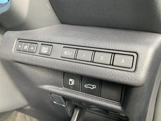 レクサス ＬＢＸ リラックス 静岡県 2024(令6)年 4.5万km ブラックマイカ レクサスセーフティシステム＋/純正9.8インチコネクティッドナビ(G-Link未契約)/　AM FM Bluetooth USB /フルセグTV/ビルトインETC2.0/レーダークルーズコントロール/LEDオートヘッドライト/シートヒーター(前席)/メモリー機能付きパワーシート(運転席)/ステアリングヒーター/パワーバックドア/前後方クリアランスソナー/純正18インチアルミホイール/カラーヘッドアップディスプレイ/パドルシフト/アラウンドビューモニター/レザーシート