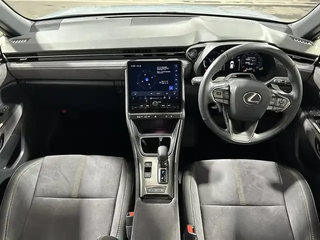 レクサス ＬＢＸ クール 大阪府 2024(令6)年 0.6万km グレー レクサスチームメイト アドバンストパーク 純正9.8incDオーディオ 360カメラ ハーフレザー パワーシート/ヒーター ステアリングヒーター 電動リアゲート レーダーC 衝突軽減ブレーキ レーンアシスト ブラインドSM