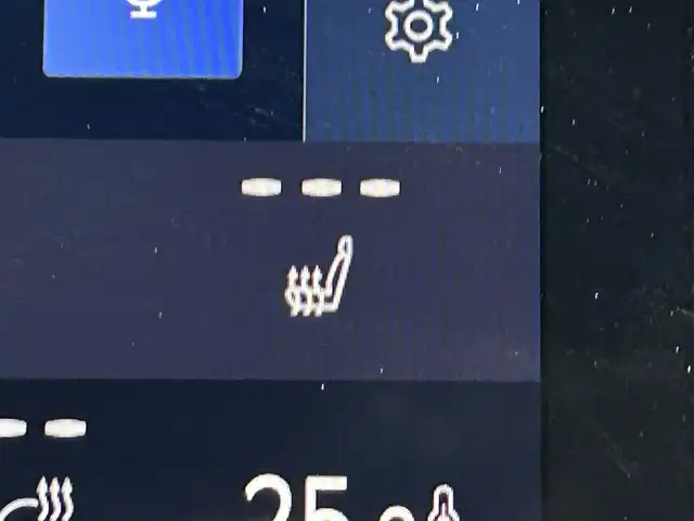 レクサス ＬＢＸ クール 大阪府 2024(令6)年 0.6万km グレー レクサスチームメイト アドバンストパーク 純正9.8incDオーディオ 360カメラ ハーフレザー パワーシート/ヒーター ステアリングヒーター 電動リアゲート レーダーC 衝突軽減ブレーキ レーンアシスト ブラインドSM