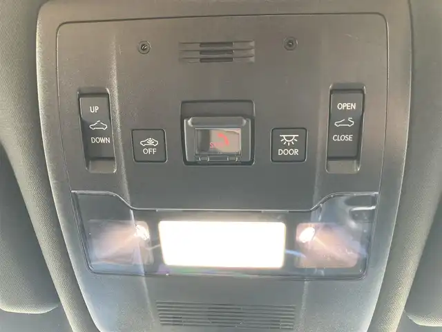 レクサス ＵＸ 200 バージョンC 静岡県 2022(令4)年 6.3万km ソニッククロム ムーンルーフ/純正12.3型ナビTV/ハンズフリーパワーバックドア/パノラミックビューモニター/ビルトインETC2.0/レーダークルーズコントロール/クリアランスソナー/ブラインドスポットモニター/セーフティシステムプラス/・プリクラッシュセーフティ/・レーントレーシングアシスト/・先行車発進告知機能/・ロードサインアシスト/・ドライバー異常時対応システム/純正OP三眼LEDヘッドランプ/アダプティブハイビームシステム/革巻きステアリング/ステアリングヒーター/パドルシフト/前席シートヒーター/純正17インチアルミホイール/スマートエントリー/スタートシステム