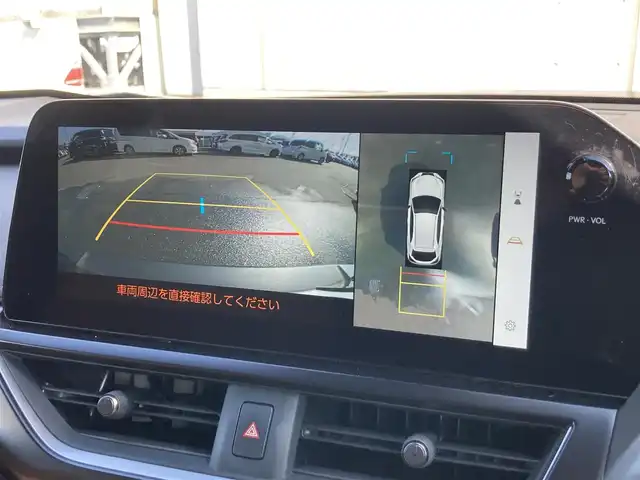 レクサス ＵＸ 200 バージョンC 静岡県 2022(令4)年 6.3万km ソニッククロム ムーンルーフ/純正12.3型ナビTV/ハンズフリーパワーバックドア/パノラミックビューモニター/ビルトインETC2.0/レーダークルーズコントロール/クリアランスソナー/ブラインドスポットモニター/セーフティシステムプラス/・プリクラッシュセーフティ/・レーントレーシングアシスト/・先行車発進告知機能/・ロードサインアシスト/・ドライバー異常時対応システム/純正OP三眼LEDヘッドランプ/アダプティブハイビームシステム/革巻きステアリング/ステアリングヒーター/パドルシフト/前席シートヒーター/純正17インチアルミホイール/スマートエントリー/スタートシステム