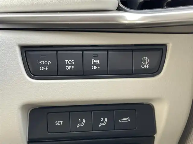 マツダ ＣＸ－６０ XD HV エクスクルーシブモダン 岡山県 2022(令4)年 3.5万km ロジウムホワイトプレミアムメタリック 12.3インチディスプレイ/フルセグTV、AM、FM、Bluetooth/AppleCarplay、AndroidAuto/BOSEサウンドシステム/白色ナッパレザー/アダブティブLEDヘッドライト/全方位モニター/レーンキープアシスト/緊急時車線維持支援/ブラインドスポットモニタリング/スマートブレーキサポート/・前方検知機能/・右直事故回避アシスト機能/・前進時左右接近物検知機能/・交差点事故回避アシスト機能/・後退時検知機能/・後退時左右接近物検知機能/前側方接近車両検知/マツダレーダークルーズコントロール/交通標識認識システム/クルージングトラフィックサポート/ドライバー異常時対応システム/ドライバーモニタリング/デイタイムランニングライト/ハンズフリー機能付きパワーリフトゲート/アクティブドライビングディスプレイ/アンビエントライト/12.3インチフル液晶メーター/運転席メモリーシート/前席シートヒーター/ステアリングヒーターF/前席ベンチレーション/前席パワーシート/USB端子　HDMI端子/ワイヤレス充電