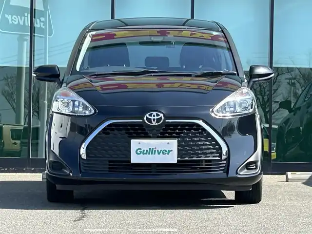 トヨタ シエンタ G 和歌山県 2021(令3)年 5.7万km ブラックマイカ 社外7型ナビ/バックカメラ/両側パワースライドドア/プリクラッシュセーフティー/レーンディパーチャーアラート/ドライブレコーダー/ETC/アイドリングストップ/ステアリングスイッチ/LEDヘッドライト/オートライト/オートマチックハイビーム