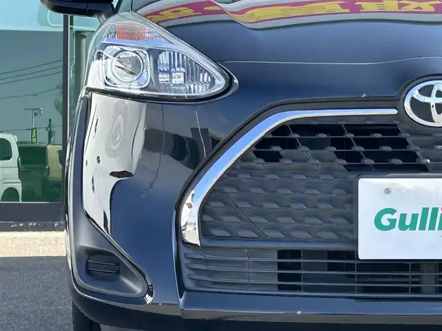 トヨタ シエンタ G 和歌山県 2021(令3)年 5.7万km ブラックマイカ 社外7型ナビ/バックカメラ/両側パワースライドドア/プリクラッシュセーフティー/レーンディパーチャーアラート/ドライブレコーダー/ETC/アイドリングストップ/ステアリングスイッチ/LEDヘッドライト/オートライト/オートマチックハイビーム