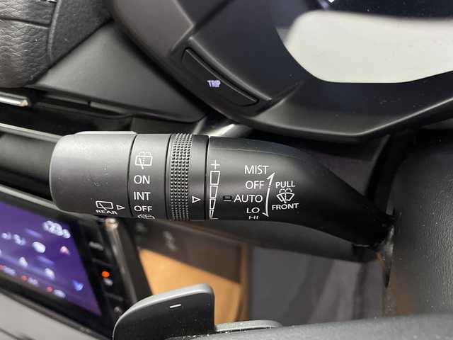 マツダ ＭＸ－３０ 鹿児島県 2020(令2)年 1.5万km セラミックメタリック 純正ナビ/（FM/AM/Bluetooth/USB/TV/HDMI/フルセグTV）/バックカメラ/全方位カメラ/オートマチックハイビーム/レーダークルーズコントロール/オートブレーキホールド/BSM/パドルシフト/純正フロアマット/純正AW/ヘッドアップディスプレイ/LEDヘッドライト/アイドリングストップ/スマートキー/AAC