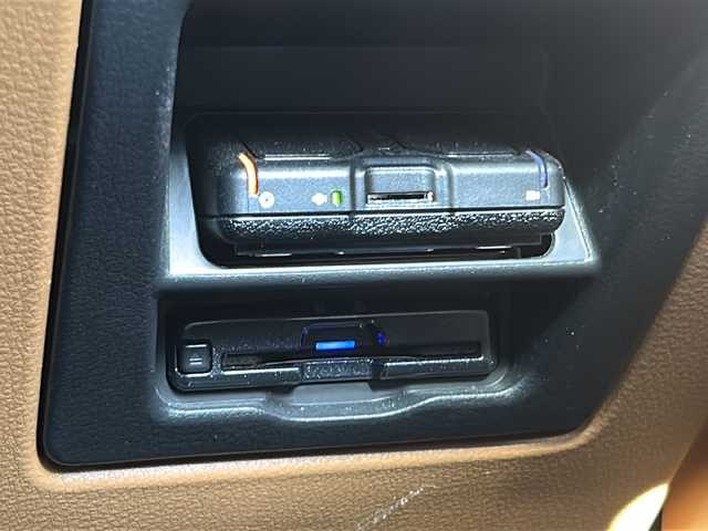 マツダ ＣＸ－６０ XD HV プレミアムスポーツ 広島県 2022(令4)年 3.7万km ロジウムホワイトプレミアムメタリック 禁煙/パノラマサンルーフ/スマートブレーキサポート/マツダコネクトナビ/Apple CarPlay/Android Auto/フルセグTV/Bluetooth/USB/360度ビューモニター/レザーシート/シートヒーター/シートベンチレーション/パワーシート/メモリーシート/パワーバックドア/レーダークルーズコントロール/LEDオートライト/ステアリングスイッチ/ステアリングヒーター/ビルトインETC/フロアマット/スマートキー/スペアキー/BOSEサウンド