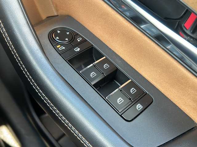 マツダ ＣＸ－６０ XD HV プレミアムスポーツ 広島県 2022(令4)年 3.7万km ロジウムホワイトプレミアムメタリック 禁煙/パノラマサンルーフ/スマートブレーキサポート/マツダコネクトナビ/Apple CarPlay/Android Auto/フルセグTV/Bluetooth/USB/360度ビューモニター/レザーシート/シートヒーター/シートベンチレーション/パワーシート/メモリーシート/パワーバックドア/レーダークルーズコントロール/LEDオートライト/ステアリングスイッチ/ステアリングヒーター/ビルトインETC/フロアマット/スマートキー/スペアキー/BOSEサウンド