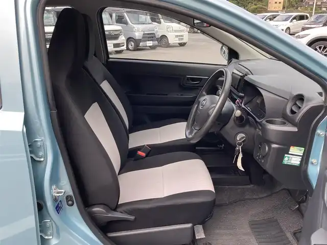 ダイハツ ミラ イース L SAⅢ 愛媛県 2018(平30)年 2万km スカイブルーメタリック 社外ナビ（AVN-R7W)/・CD/DVD/フルセグTV/MSV/バックカメラ/スマートアシスト3/・衝突警報機能/・衝突軽減ブレーキ/・車線逸脱警報機能/・誤発進抑制機能（前後）/・先行車発信お知らせ/・オートハイビーム/リモコンキー/・スペアキー2本/アイドリングストップ/フロアマット