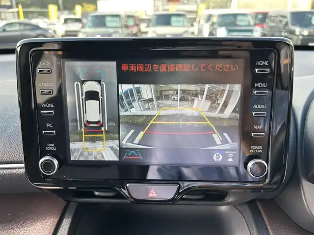 トヨタ ヤリスクロス ハイブリッド Z 愛媛県 2021(令3)年 3.4万km ホワイトパールクリスタルシャイン パノラミックビューモニター（全方位カメラ）/純正ディスプレイオーディオ/ナビ・Bluetooth・USB・フルセグTV・Miracast/パワーシート（D席）/シートヒーター（D・N席）/ハーフレザーシート（茶）/プリクラッシュセーフティシステム/アダプティブクルーズコントロール/レーンキープアシスト/オートハイビーム/ブラインドスポットモニター/リアクロストラフィックアラート/前後コーナーセンサー/AC1００V電源/LEDヘッドライト/純正18インチアルミ/禁煙車