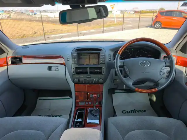 トヨタ セルシオ Cタイプ Fパッケージ 愛知県 2006(平18)年 9.1万km ダークブルーマイカ 純正MOPナビ/バックモニター/クルーズコントロール/横滑り防止装置/ステアリング連動HIDヘッドランプ/オートライト/オートエアコン　/純正OP木目調/革巻きコンビステアリング/前席パワーシート/後席シートヒーター/後席メモリー機能付パワーシート/純正17インチアルミホイール/スマートキー/イモビライザー/オートアラーム/禁煙車